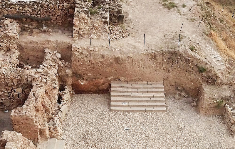 Stunning 8th century BCE staircase and paved entrance hall at Tel Hazor.