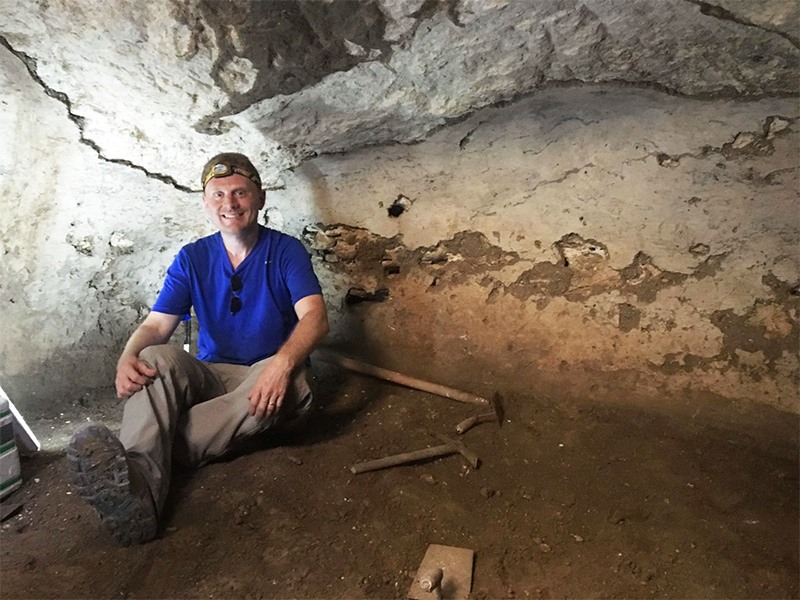 Gregg Gardner takes a break during the archeological dig