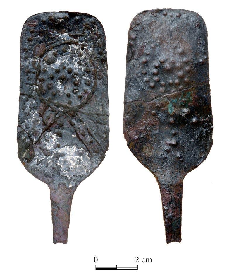 The two sides of the bronze sceptre from Lachish: Note that the silver leaf is only on the inside.