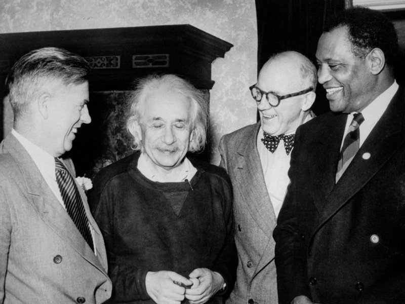 Einstein enjoyed a 20-year friendship with African-American civil rights leader and actor Paul Robeson (far right). Also shown are former vice president Henry Wallace (left) and Lewis L. Wallace of Princeton University (second from right).
