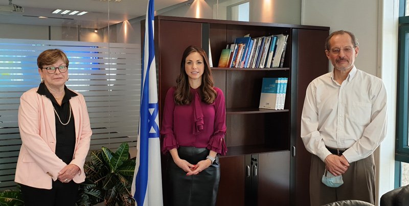 From left to right: Maxine Fassberg, Diaspora Affairs Minister Omer Yankelevitch, Hebrew U Prof. Eugene Kandel.