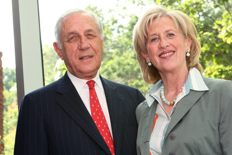 Rosalind and Morris Goodman endowed their Family Foundation to support medical, educational and communal projects.