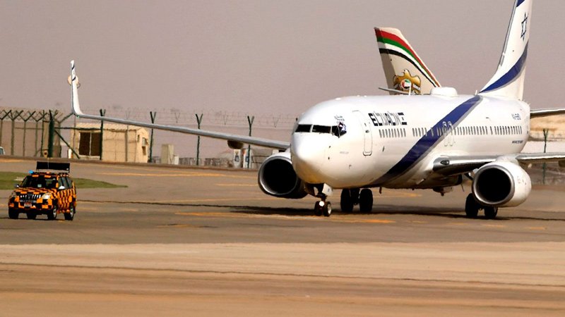The El Al 737 that made the historic flight from Tel Aviv is guided to its gate at Abu Dhabi’s international airport on August 31.