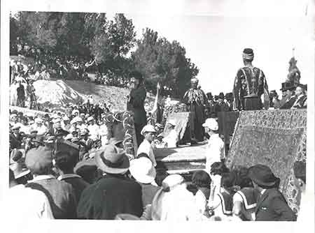 Historic original photograph of Rav Kook delivering the principal address at the dedication of the Hebrew University (1925).