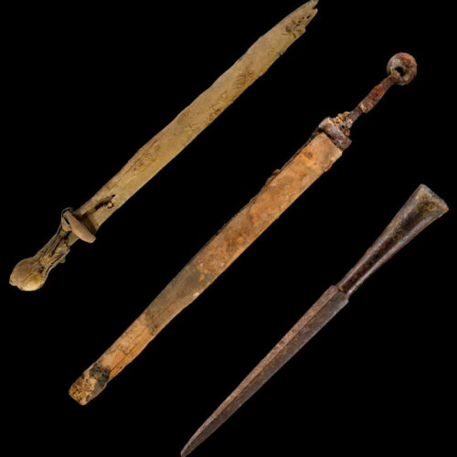 Dead Sea reveals four 1,900-year-old Roman swords in cave, found by HU geologist